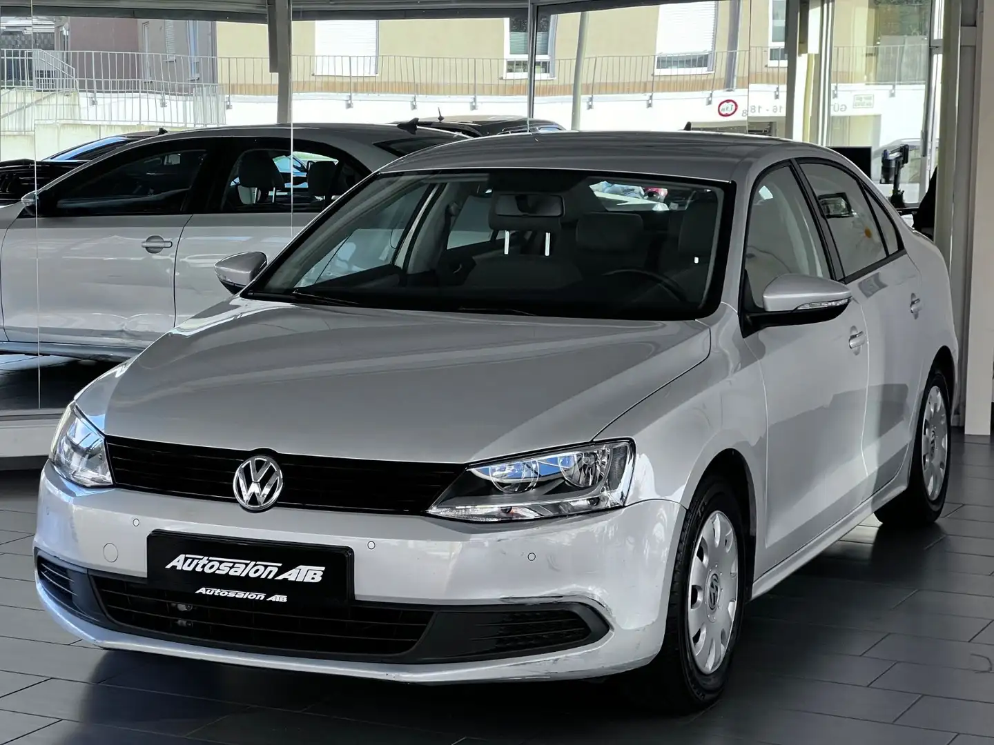 Volkswagen Jetta 1.2 TSI Trendline |1-HAND NAVI TEMPOMAT| Argent - 2