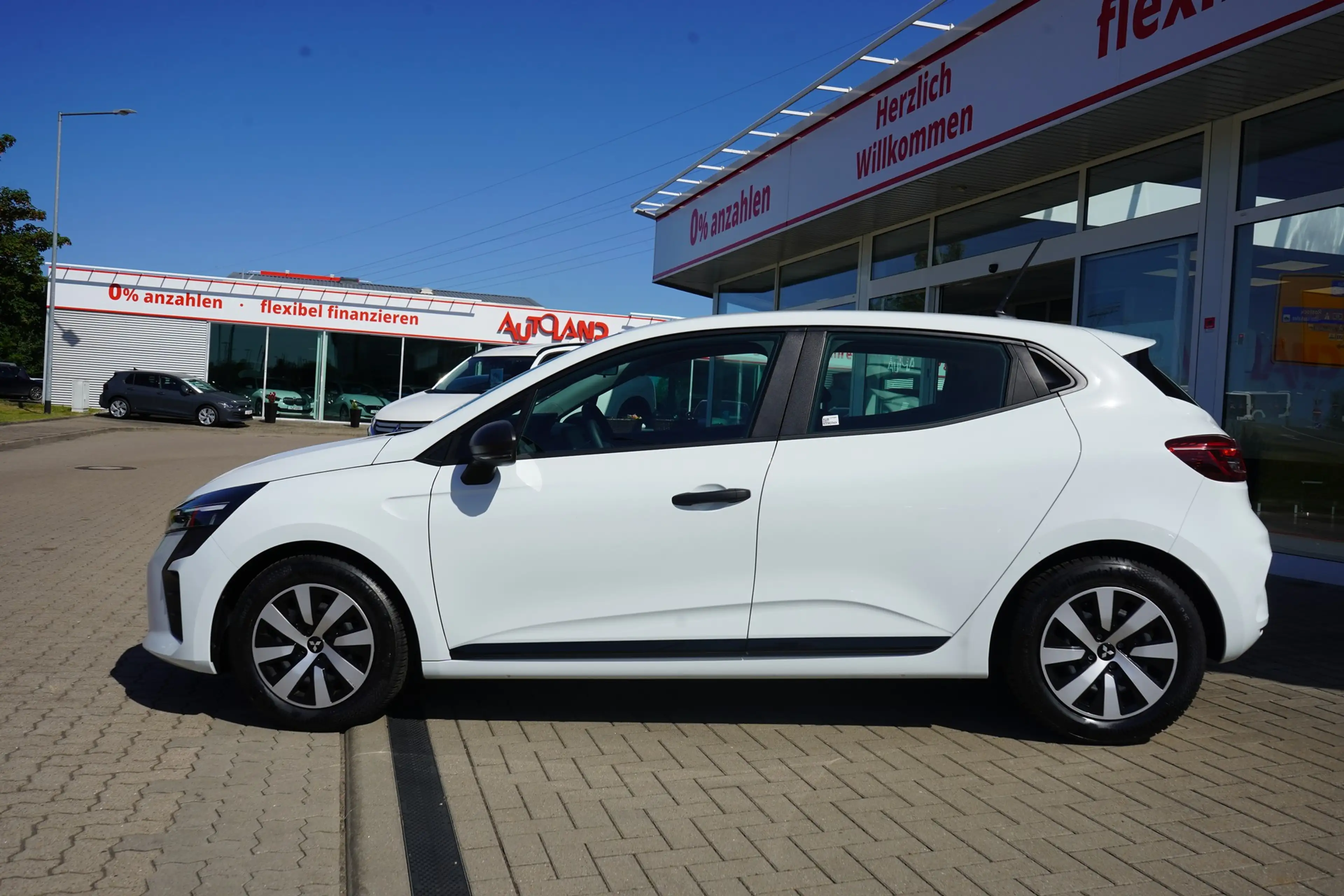 Mitsubishi Colt 1.0 SCe Basis LED Digitales Cockpit USB DAB — photo 3
