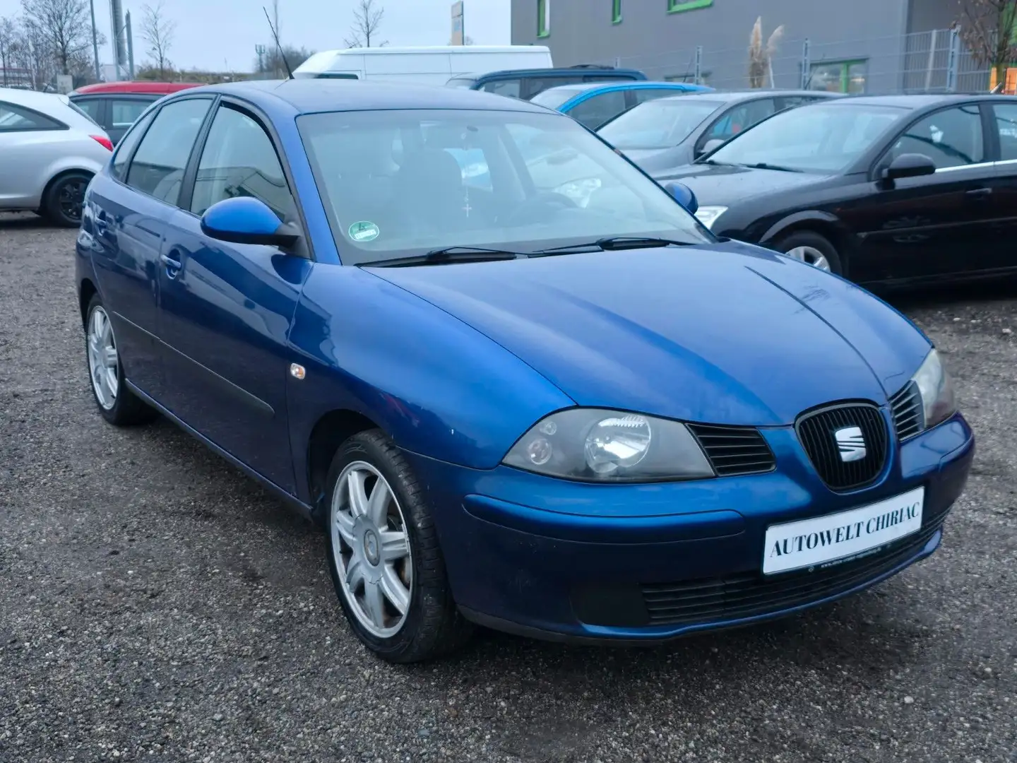 SEAT Ibiza Reference Blau - 1