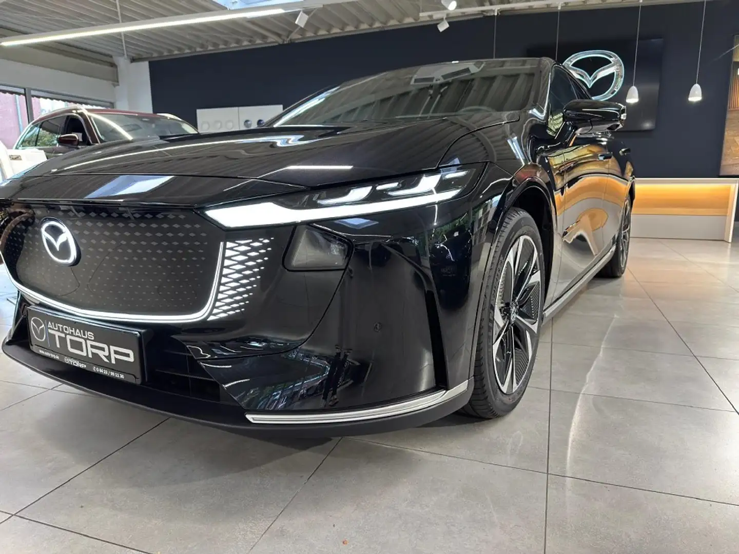 Mazda 6e 5HB EV 258ps 1AT RWD Takumi Schwarz - 2
