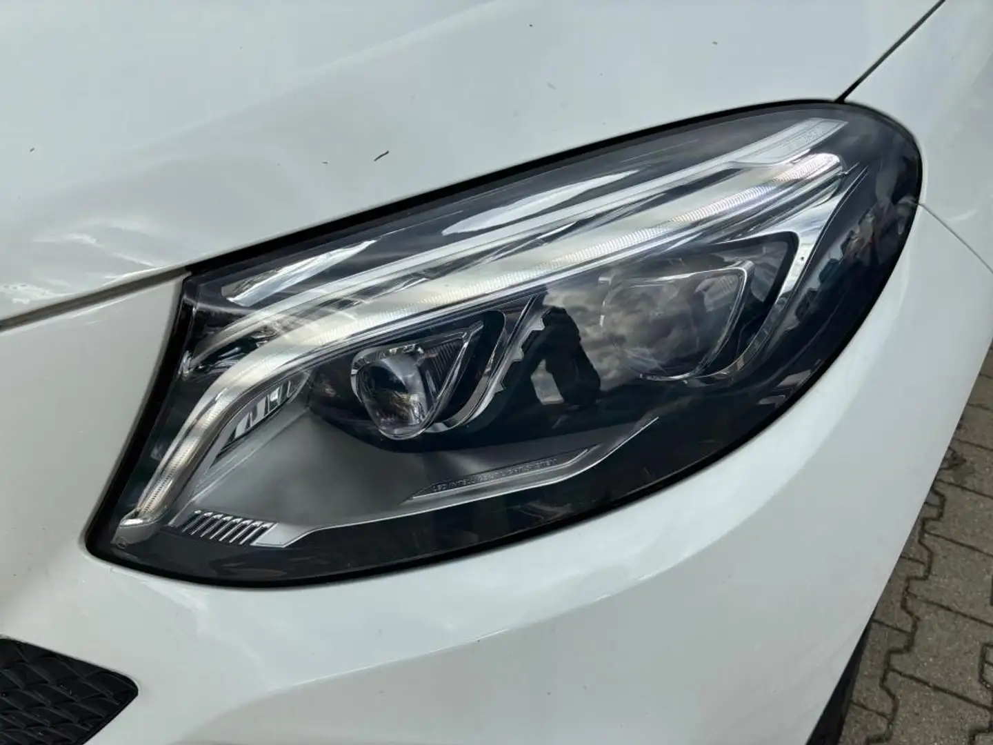 Mercedes-Benz GLE 500 e 4M Comand AHK 360° Distronic Multik.S. Blanc - 2