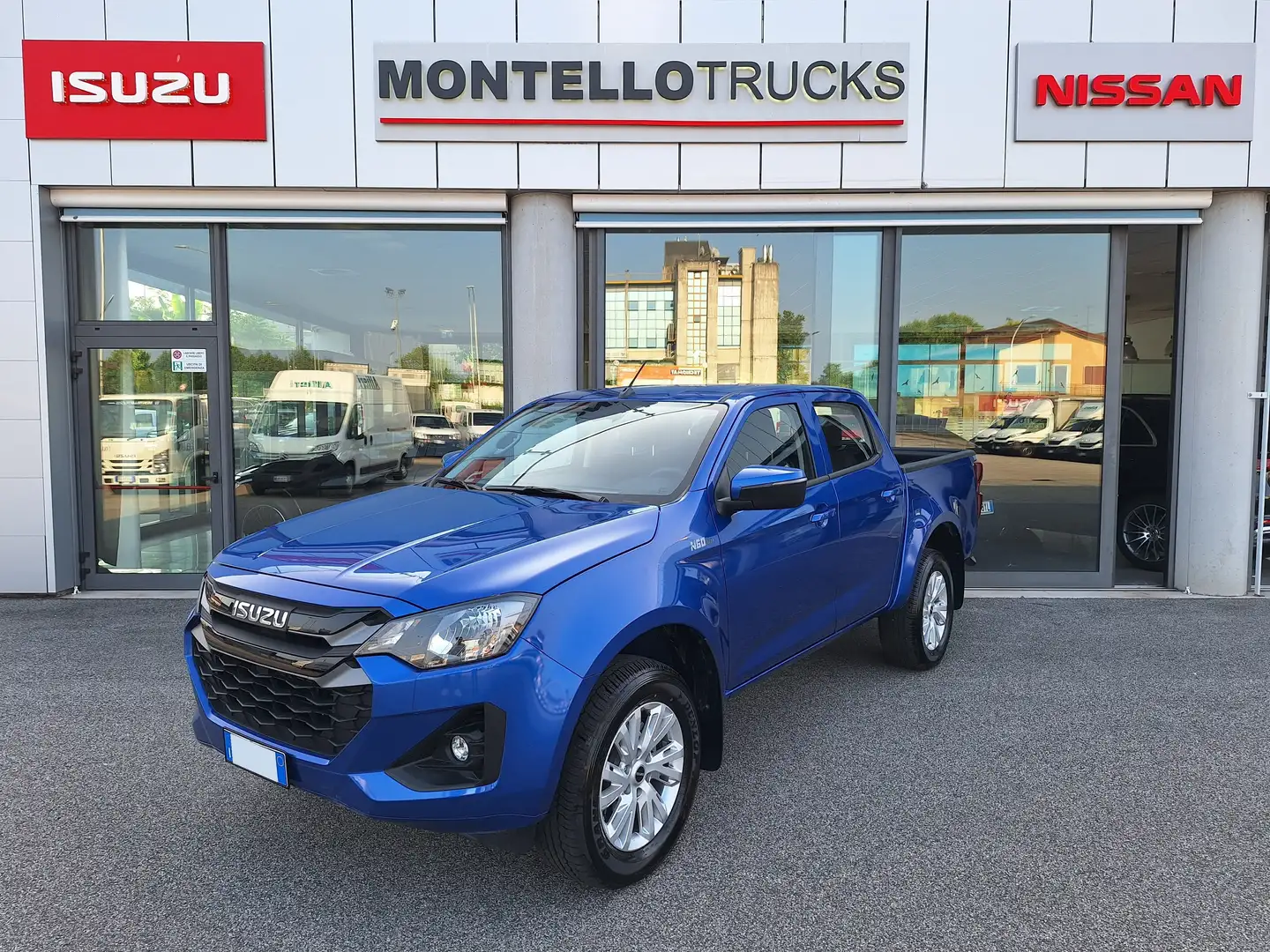 Isuzu D-Max 1.9 Crew N60BB+ 4x4 A/T Aziendale pronta consegna Blu/Azzurro - 1