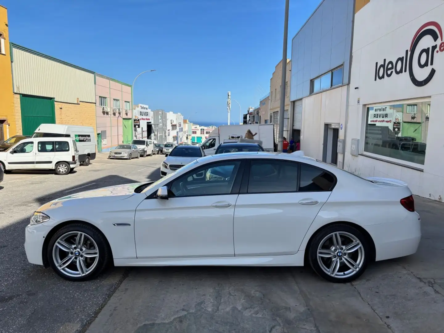 BMW 530 530dA xDrive Білий - 2