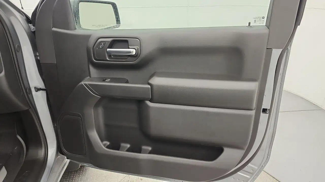 Chevrolet Silverado 1500 photo Chevrolet Silverado 1500