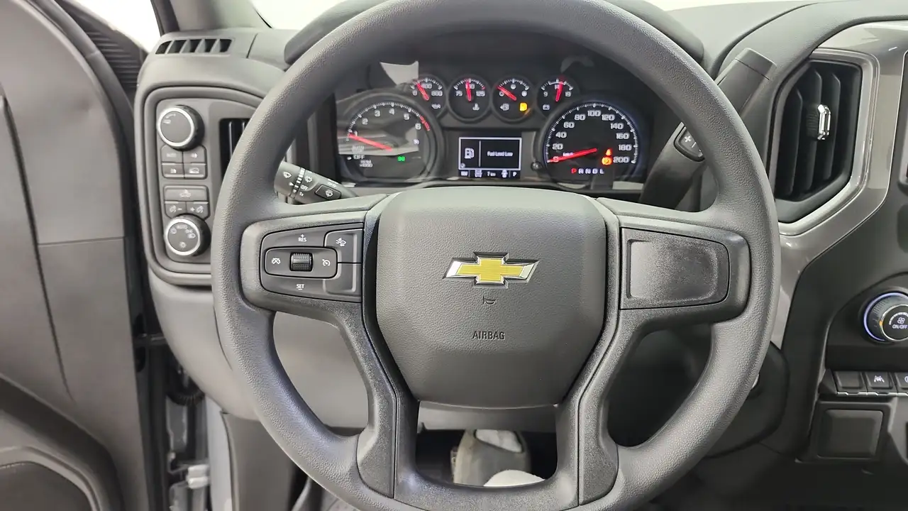 Chevrolet Silverado 1500 photo Chevrolet Silverado 1500