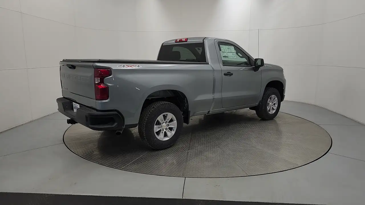 Chevrolet Silverado 1500 photo Chevrolet Silverado 1500