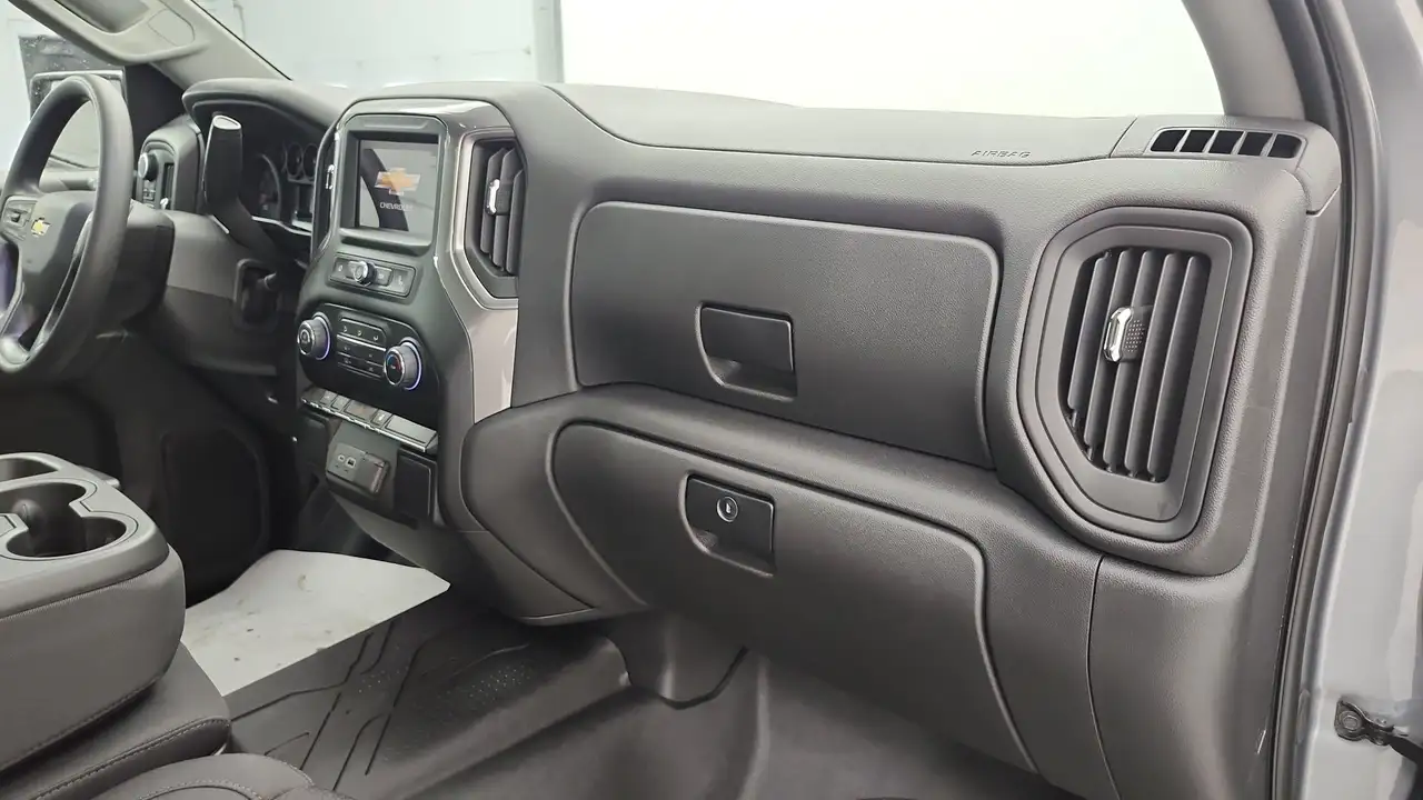 Chevrolet Silverado 1500 photo Chevrolet Silverado 1500