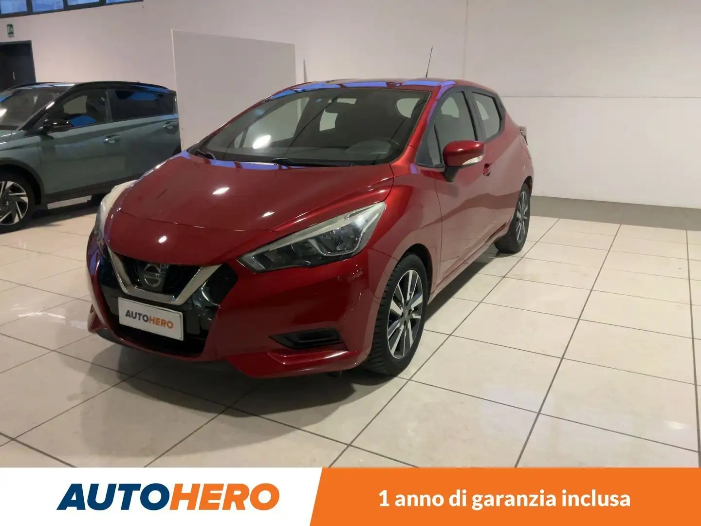 Nissan Micra 1.0 Acenta Rouge - 1