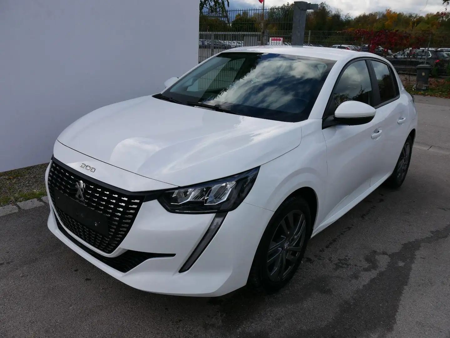 Peugeot 208 PureTech  Active Pack - S&S*NAVI*LED*PDC-HI*TEMPOM Blanc - 1