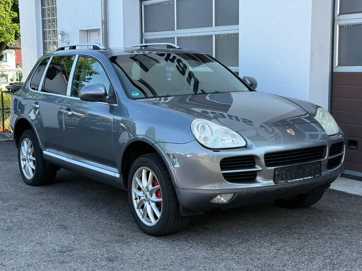 Porsche Cayenne S SCHIEBED.*LEDER*HOLZ*LUFT*PDC*4xSitzhz - 1