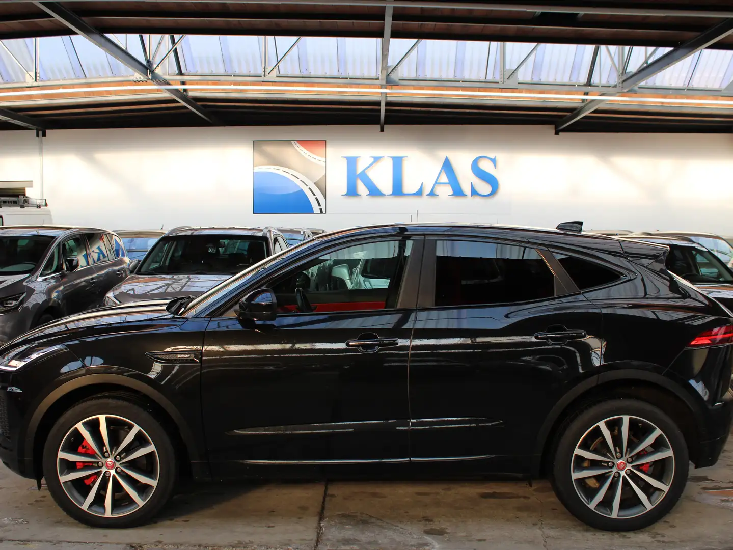 Jaguar E-Pace 2.0i AWD R-Dynamic+BOÎTE AUTO+CUIR+CAMERA Noir - 2