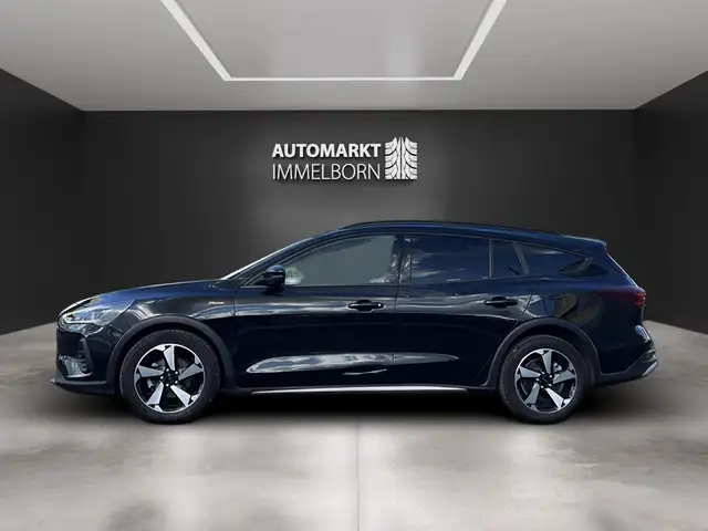 Ford Focus view 9