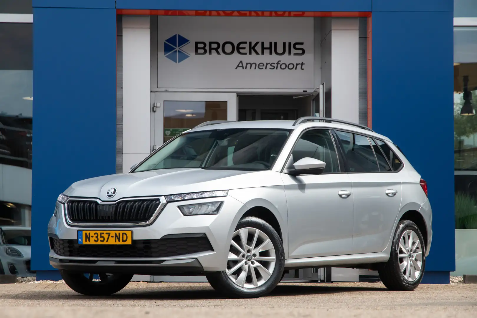 Skoda Kamiq 1.0 TSI Business Edition | Voorstoelen verwarmd | Gris - 1