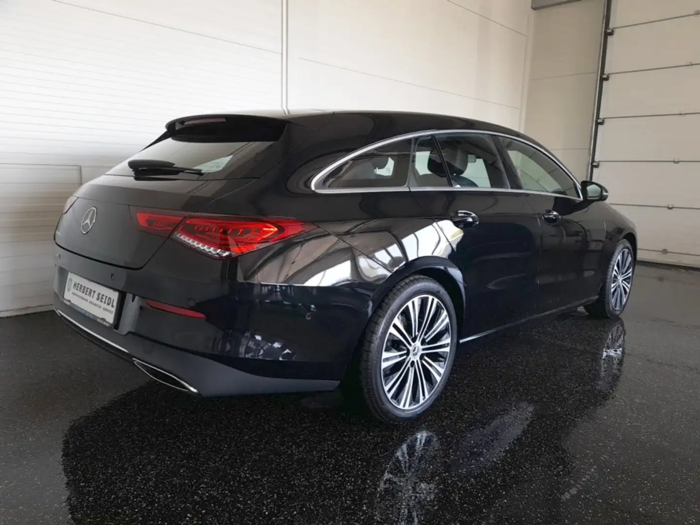 Mercedes-Benz CLA 200 CLA SB 200 d 4x4 Aut. *VOLL LED / NAVI / VIRTUELL / KAMERA / SPURHALTE & TOTWINKELASSIST / E-KLAPPE* Schwarz - 2