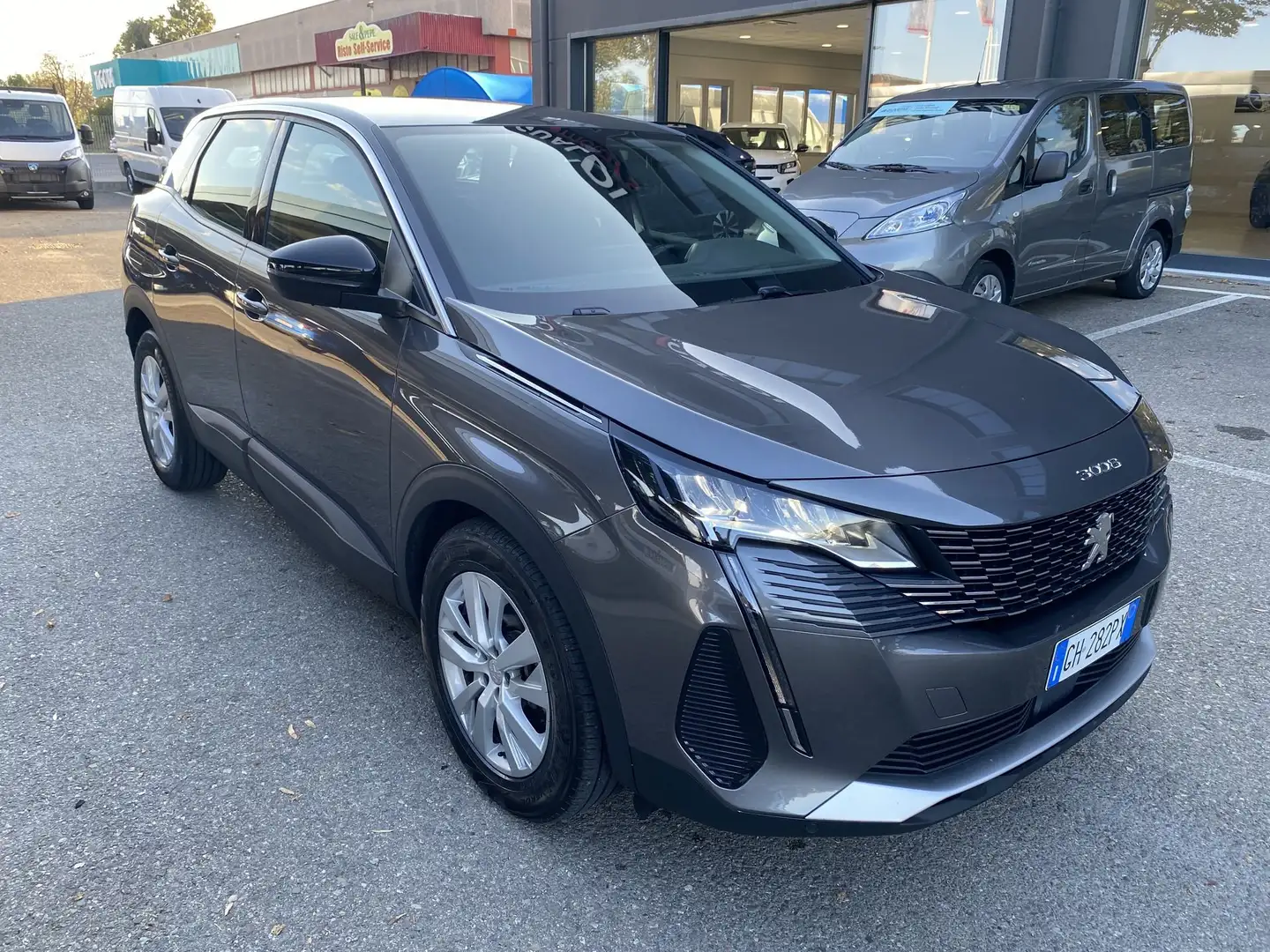 Peugeot 3008 3008 BlueHDi 130 S&S Active Pack Grijs - 1
