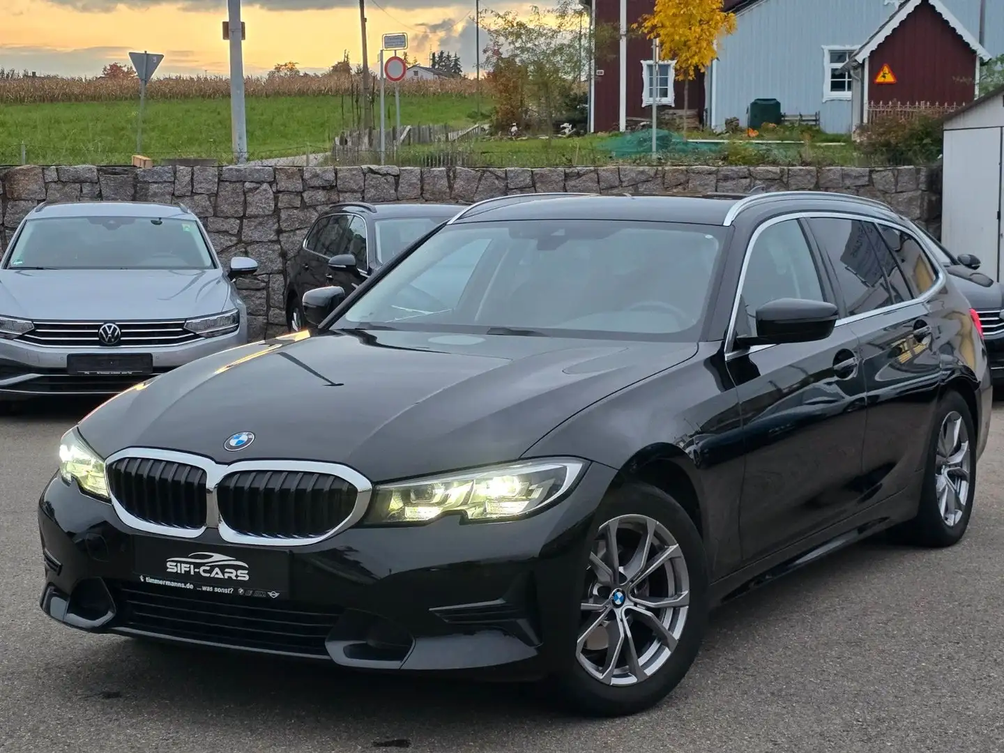 BMW 320 d Touring*SPORT LINE*LIVE*NAVI*LEDER*KAMERA* Noir - 1