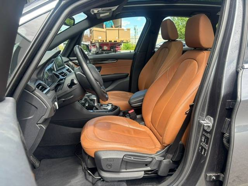 BMW 218 Pano dak/leder + zetelverwarming/camera — photo 11