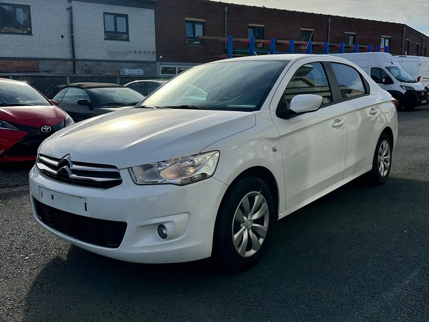Citroen C-Elysée C-Elysee 1.2i PureTech Feel Wit - 1