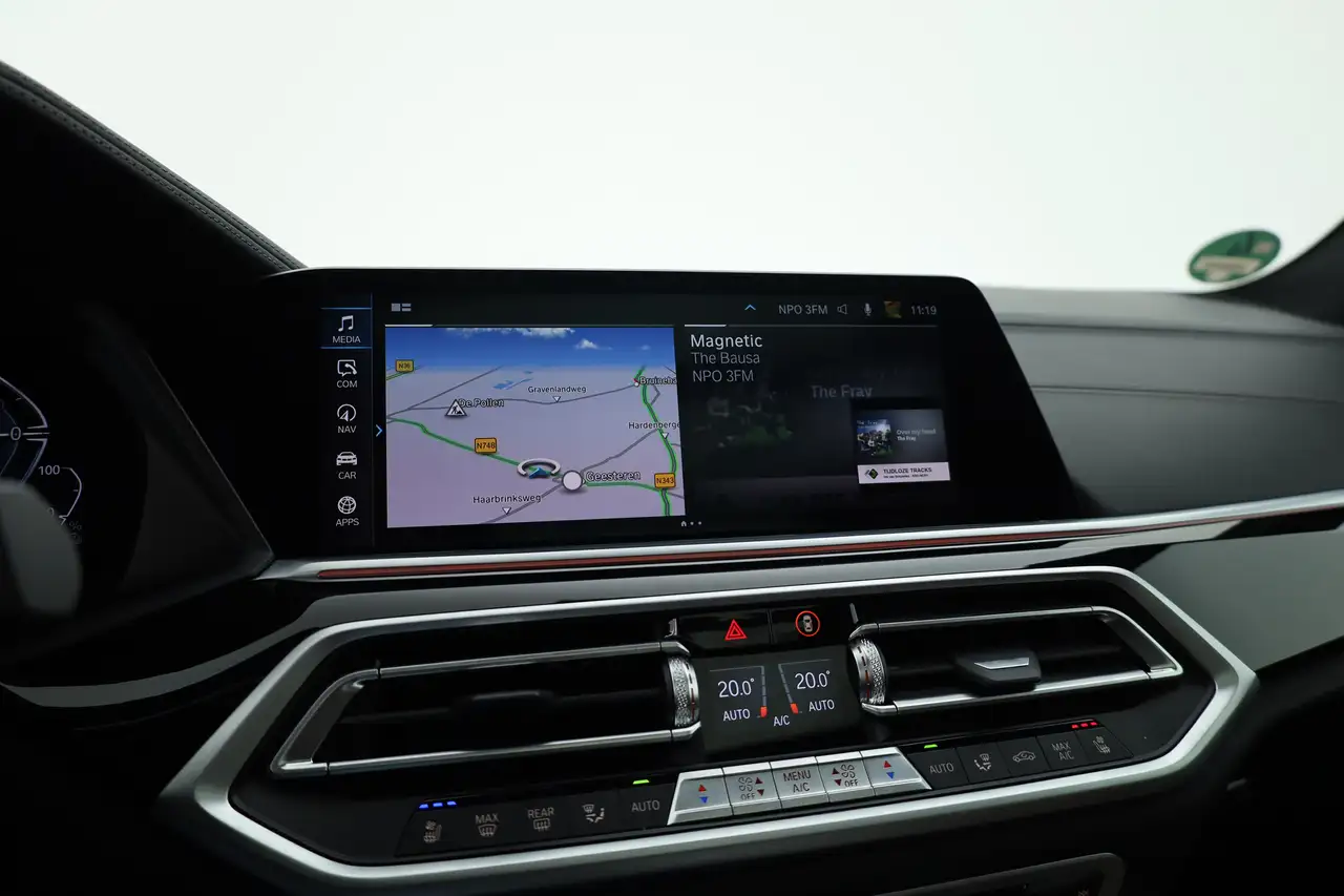 BMW X5 xDrive45e M Sport Rijklaar! Skylounge HUD, миниатюра 25