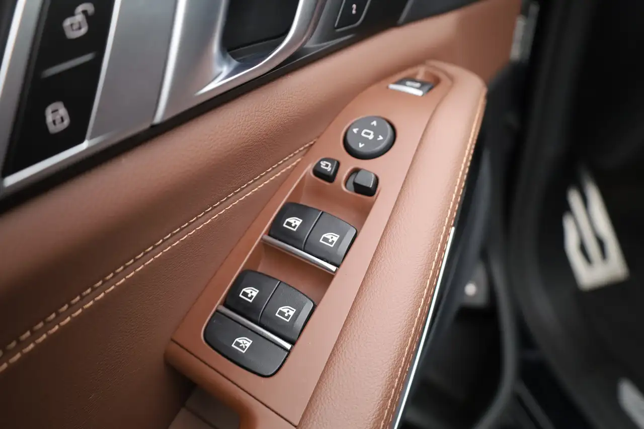 BMW X5 xDrive45e M Sport Rijklaar! Skylounge HUD, миниатюра 14