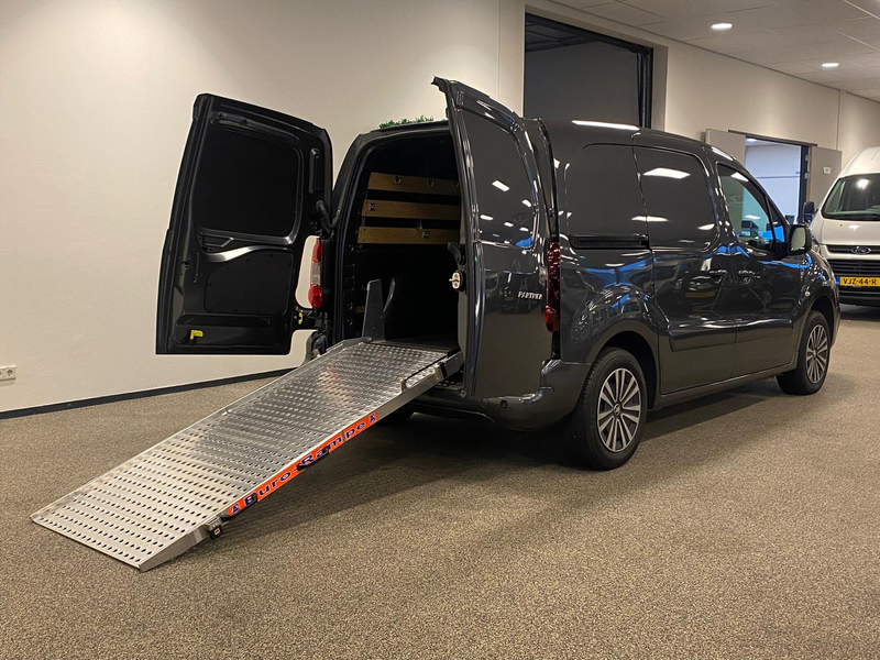 Peugeot Partner — photo 8