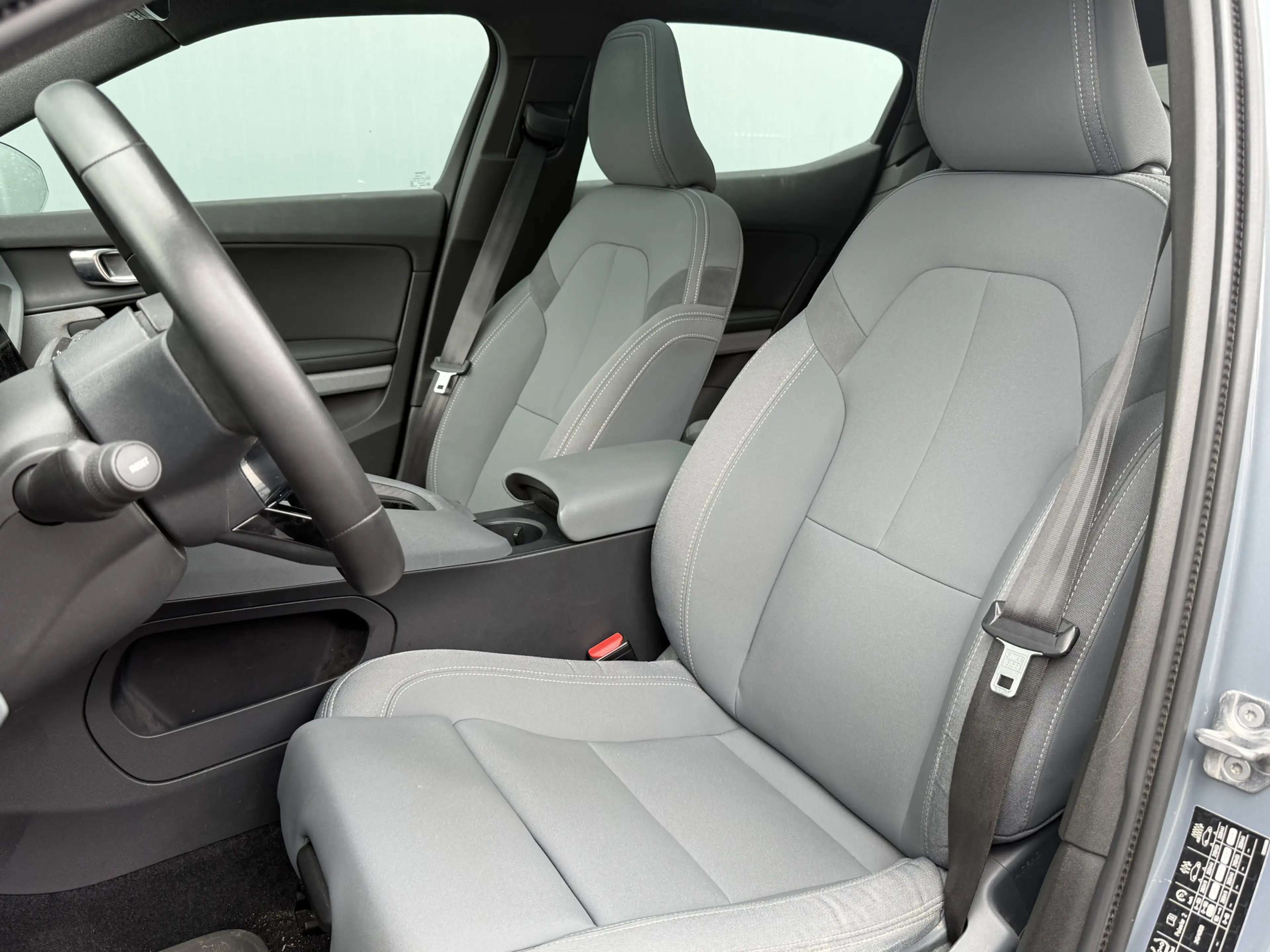Polestar 2 BWJ 2020 Long Range Dual Motor408 PK Launch Editio — photo 4