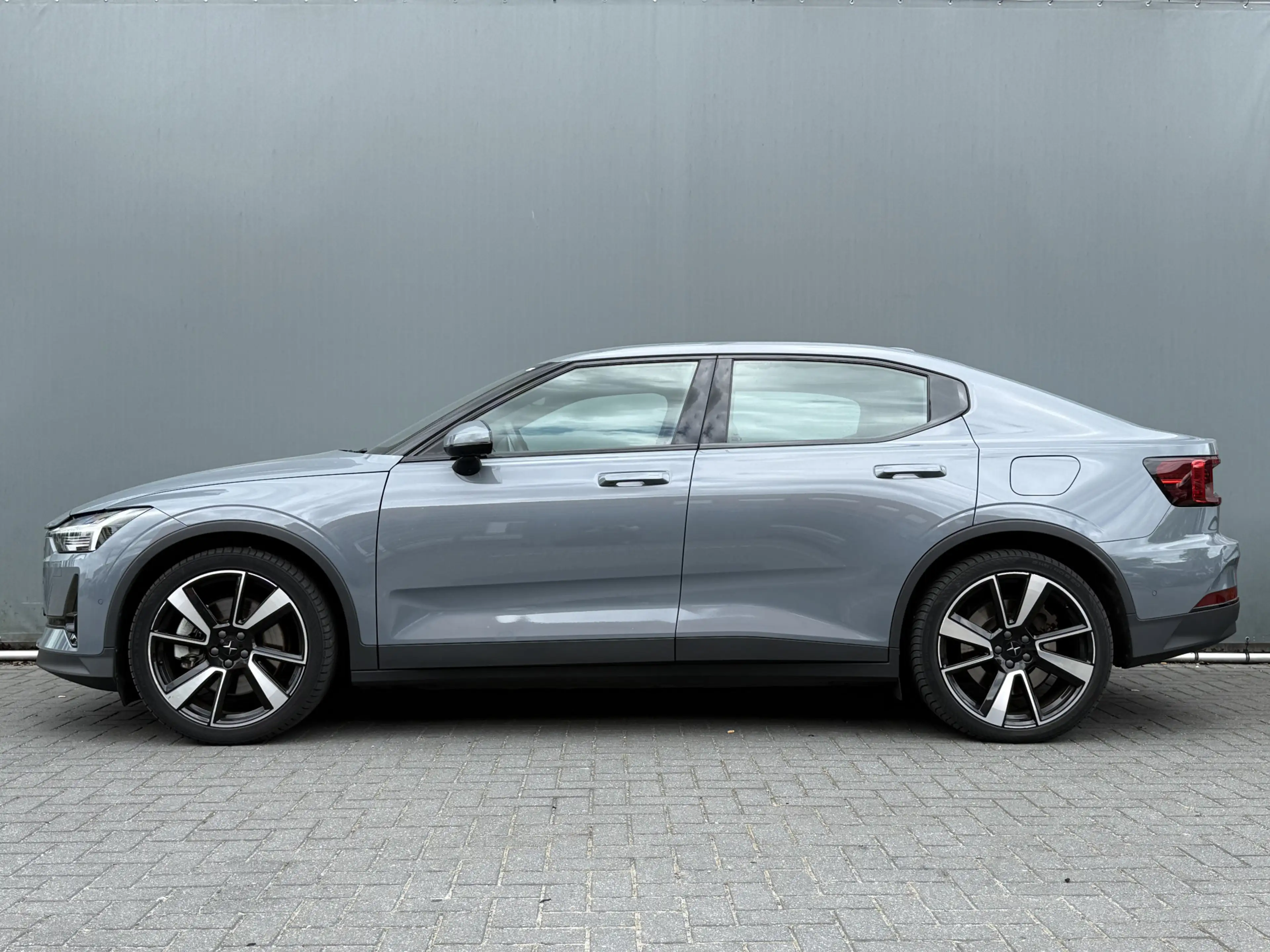 Polestar 2 BWJ 2020 Long Range Dual Motor408 PK Launch Editio — photo 6