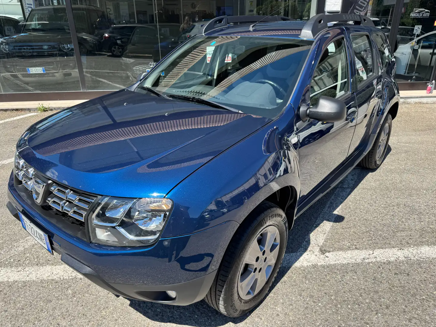 Dacia Duster 1.5 dci Laureate 2wd,CLIMA,NAVY,USB,BLUETOOTH.C.LE Blu/Azzurro - 1