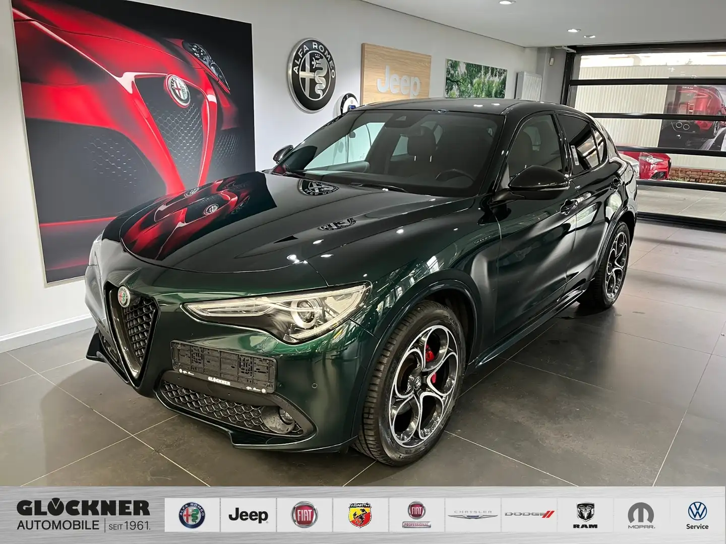 Alfa Romeo Stelvio Veloce 2.2l 210PS Q4 LEDER-PAKET Grün - 1