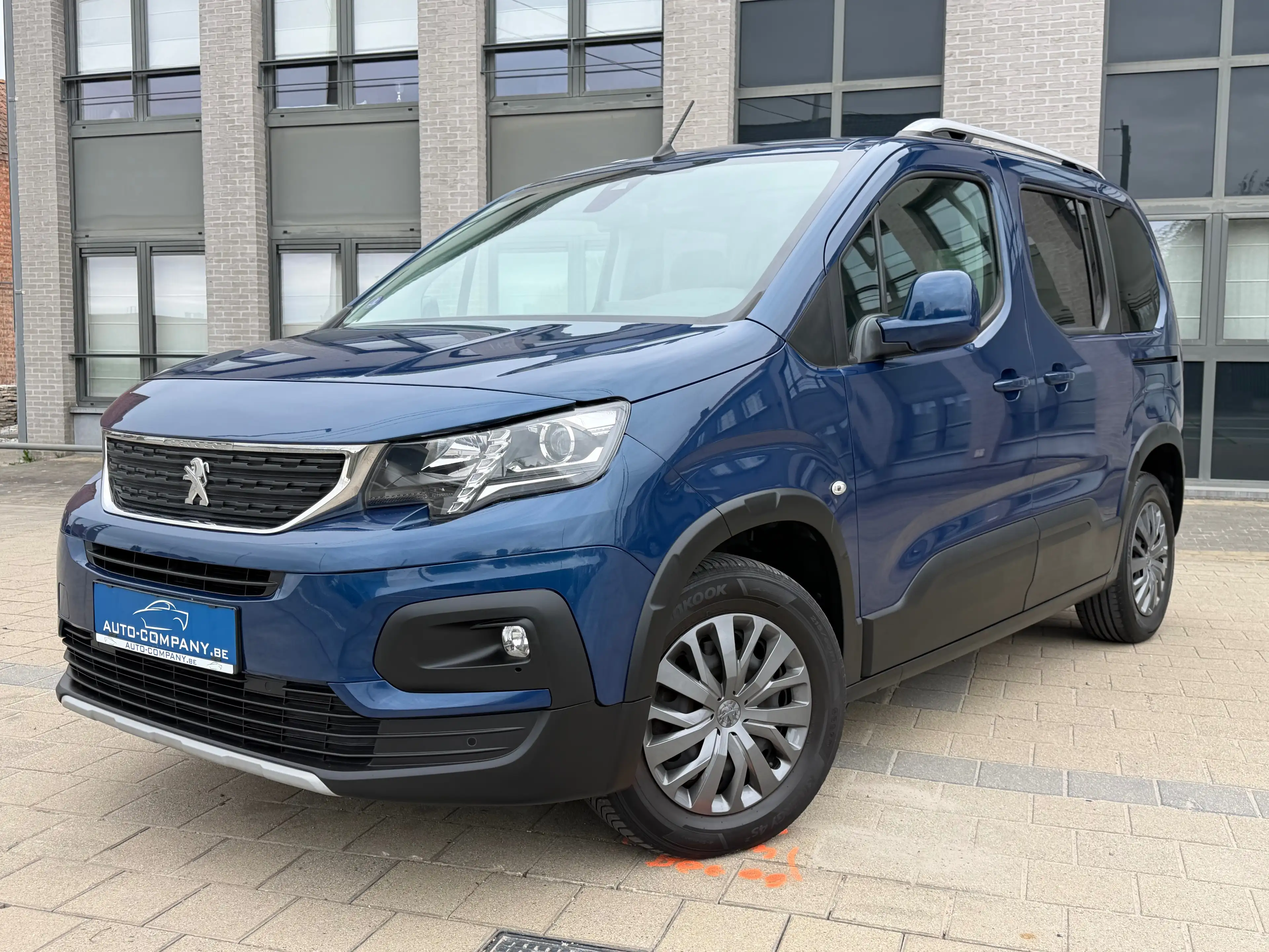 Peugeot Rifter Rifter 1.2 PureTech Long Allure AGC S — photo 2