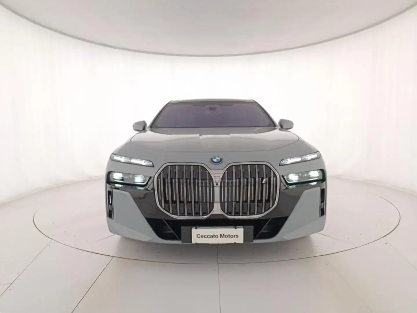 BMW i7 xdrive60 Msport Grigio - 2