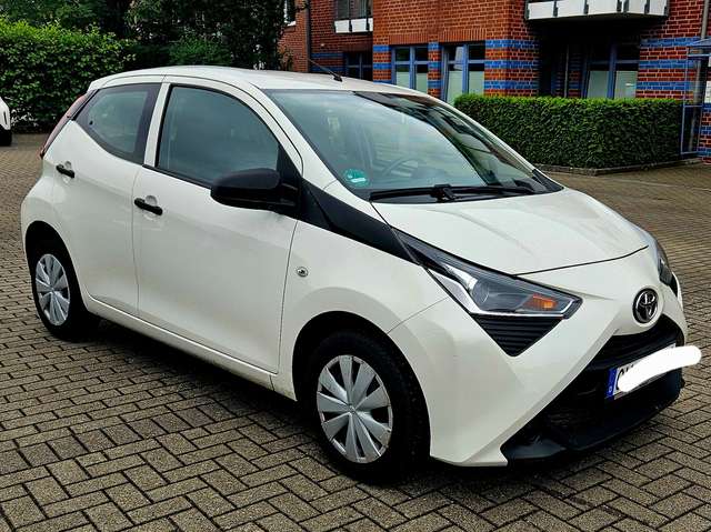 Imagine Toyota Aygo Aygo x-play Team Deutschland