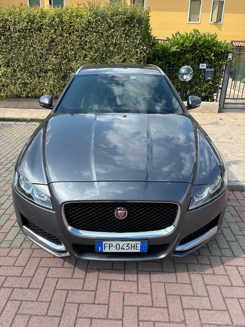 Jaguar XF Sportbrake 2.0d i4 Prestige awd 180cv auto my18 - 1