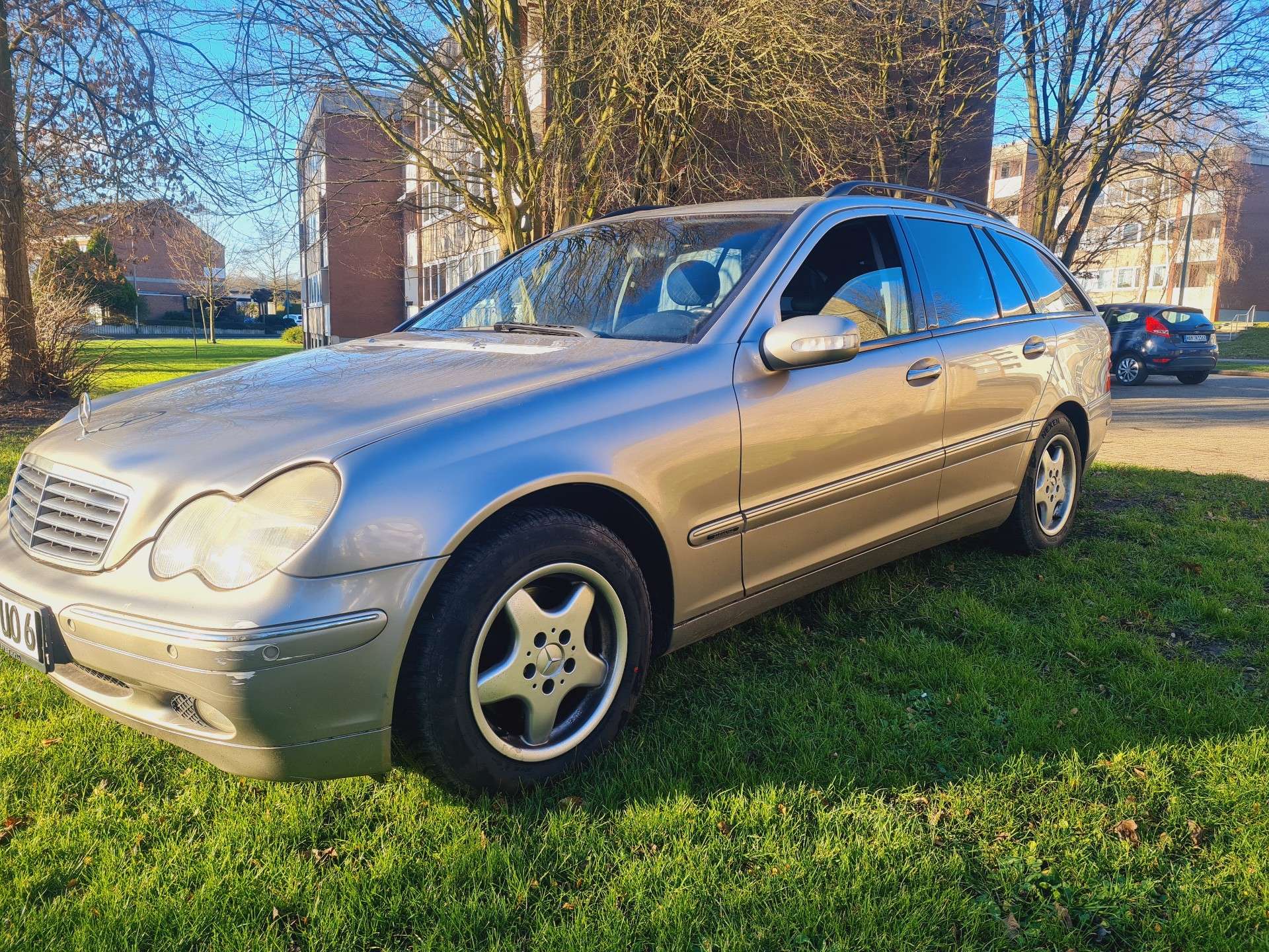 Second hand Mercedes Benz C-Class 