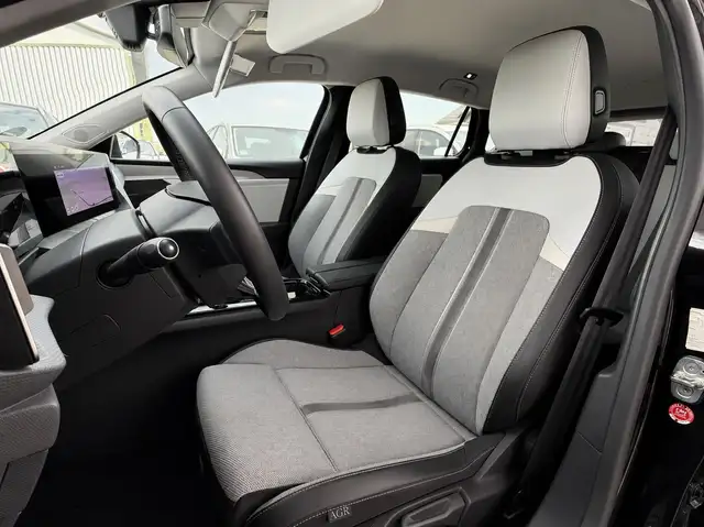 Opel Astra view 8