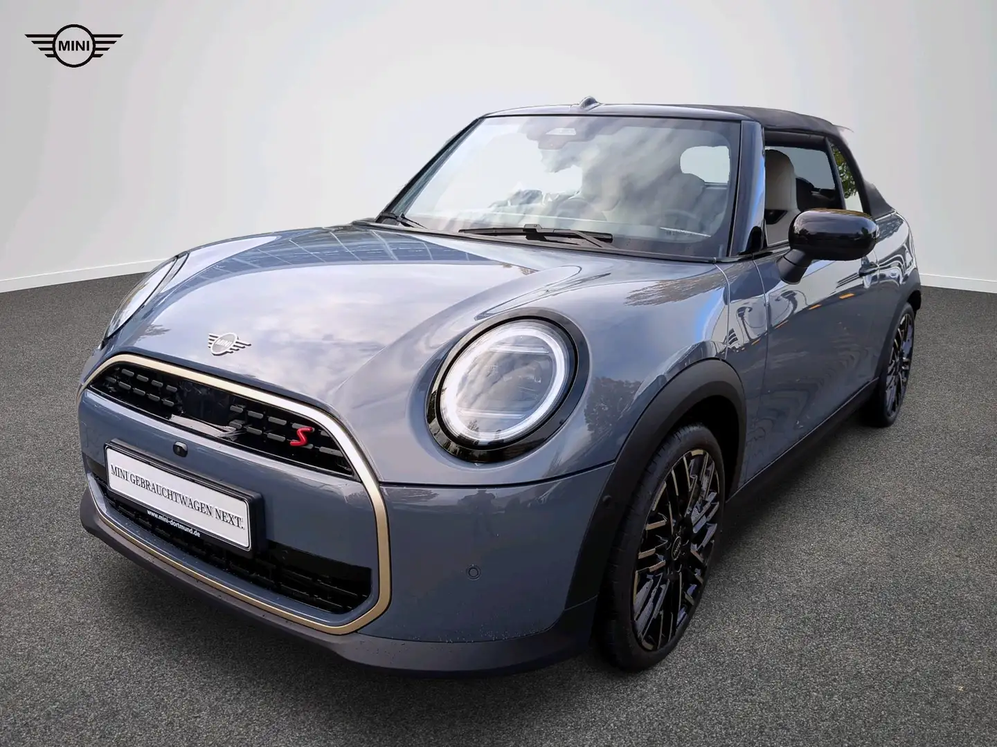 MINI Cooper S Cabrio Favoured Trim Grau - 1
