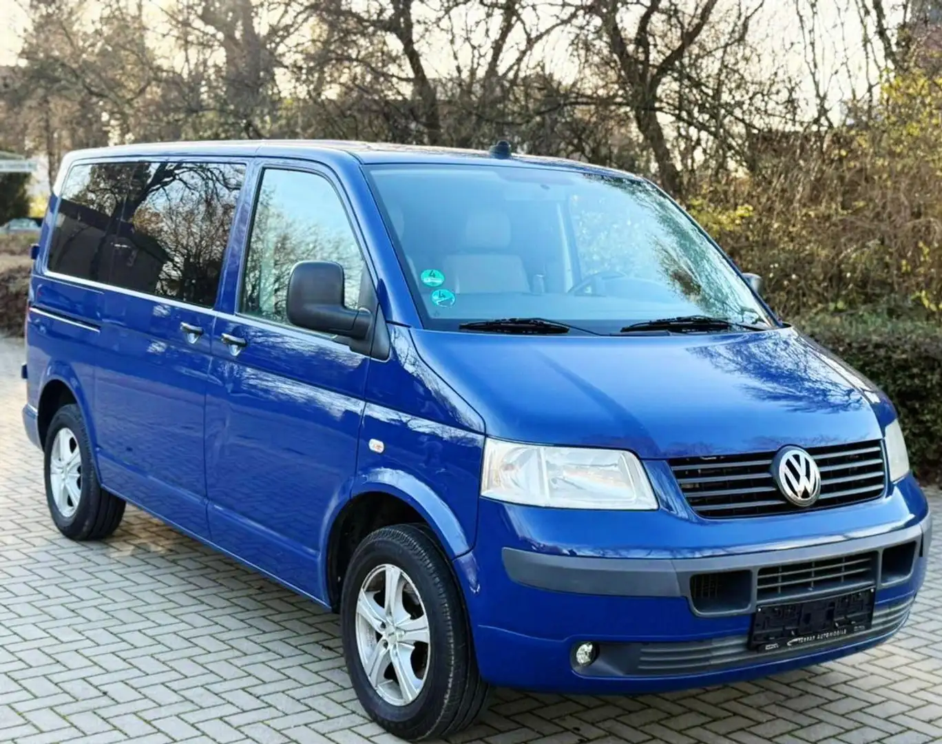 Volkswagen T5 Caravelle T5 2.5TDI Caravelle Klima 9Sitzer WebastoGardine Bleu - 1