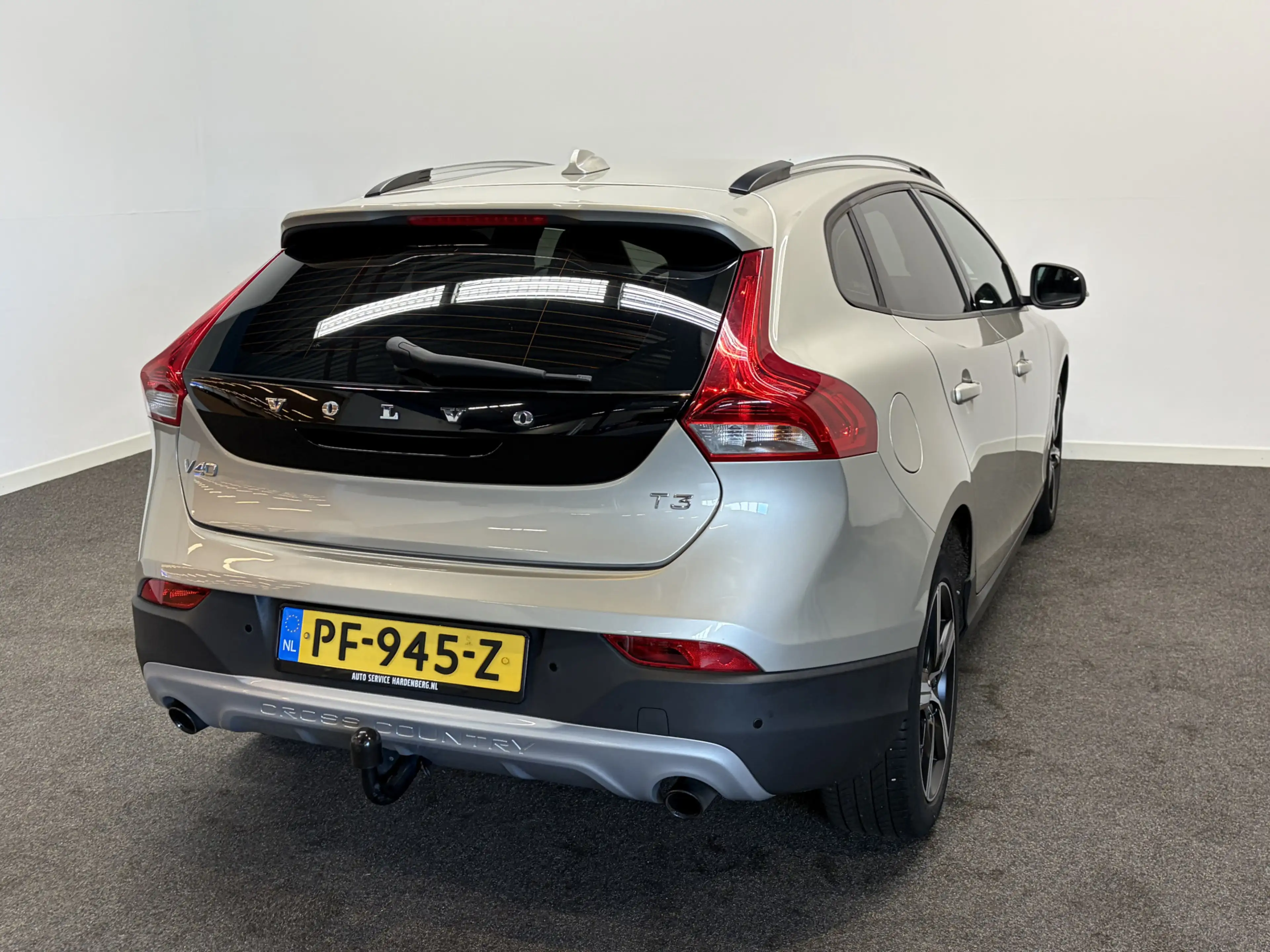 Volvo V40 Cross Country T3 153pk AUT6 Nordic+ Trekhaak 1500kg/ Leer/ Stoel — photo 5