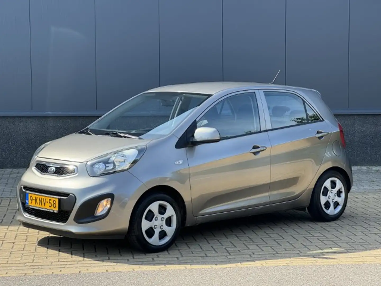 Kia Picanto 1.0 CVVT ISG Comfort Pack Airco Grau - 1