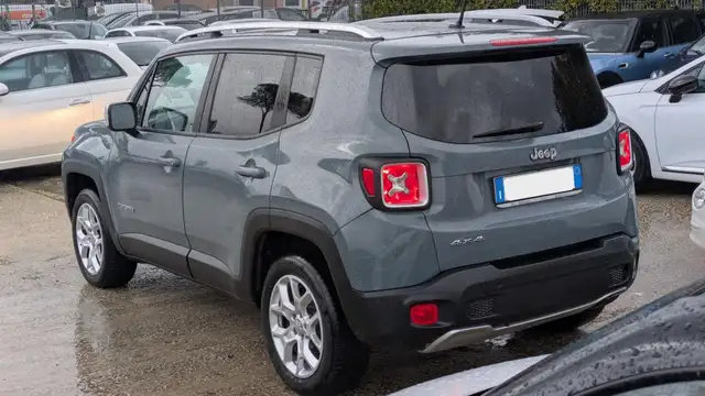 Jeep Renegade view 2