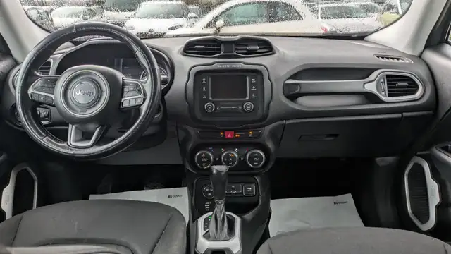 Jeep Renegade view 6