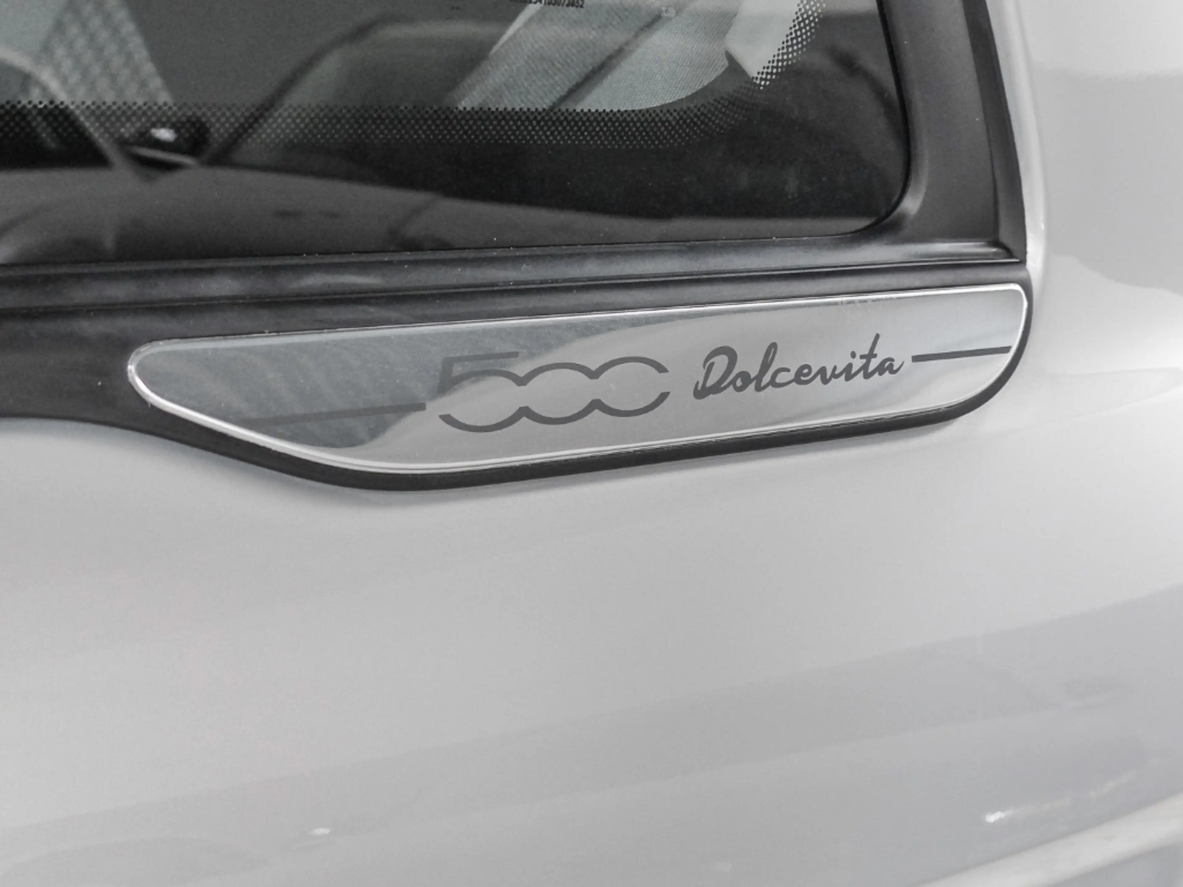 Fiat 500C Hybrid Dolcevita LED Apple CarPlay Klimaaut: DAB S — photo 15