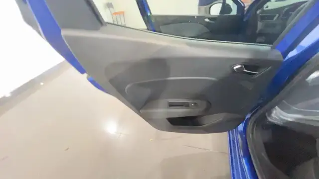 Renault Clio view 12