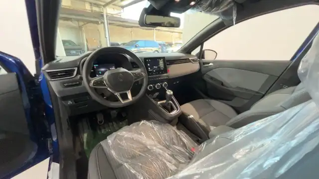 Renault Clio view 14