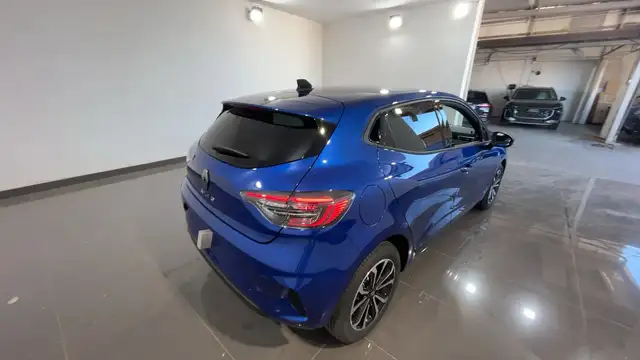 Renault Clio view 4