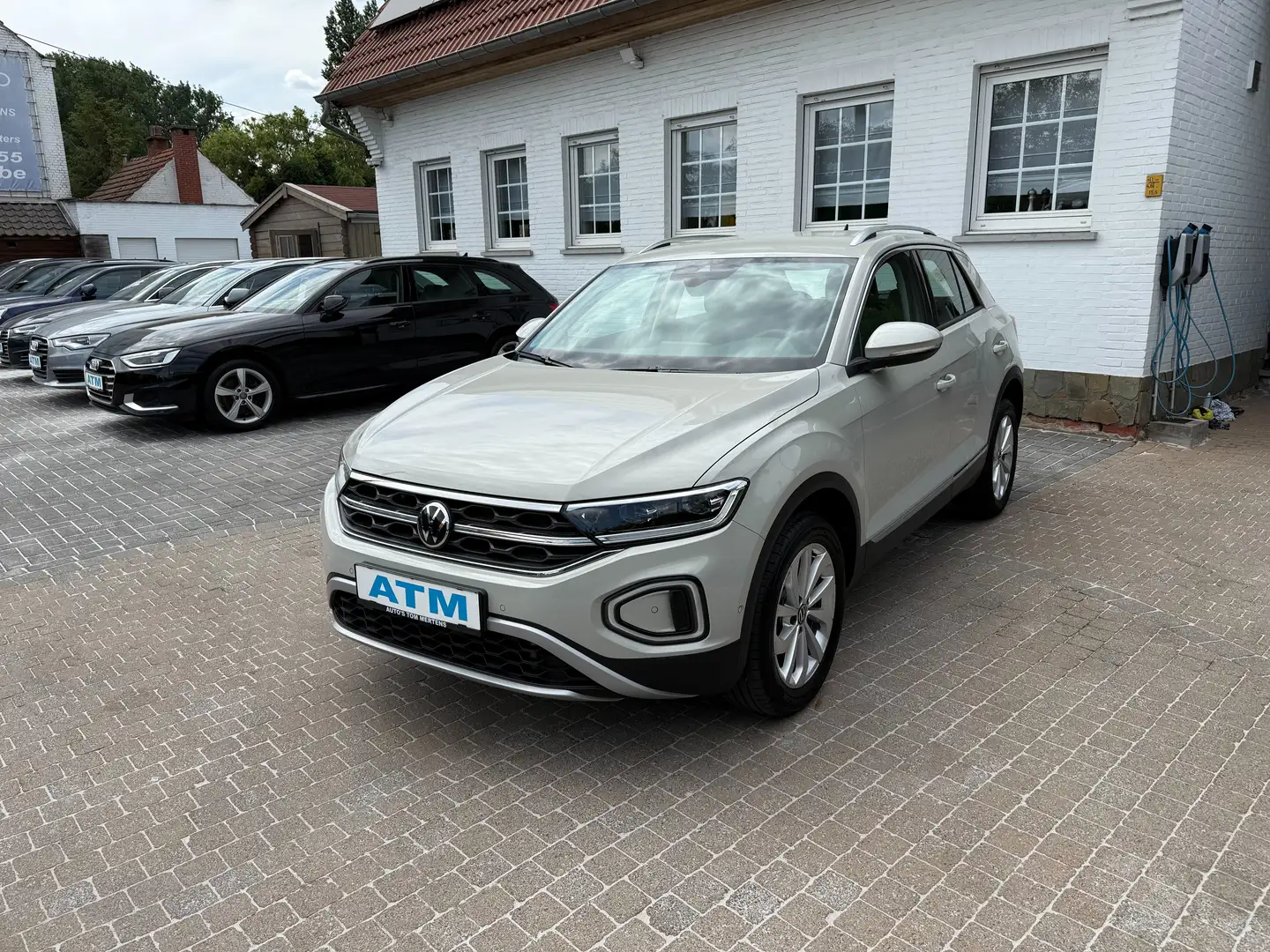 Volkswagen T-Roc 1.5 TSI Style Business DSG/pdc V&A+cam/App cp/Sp. Grau - 2