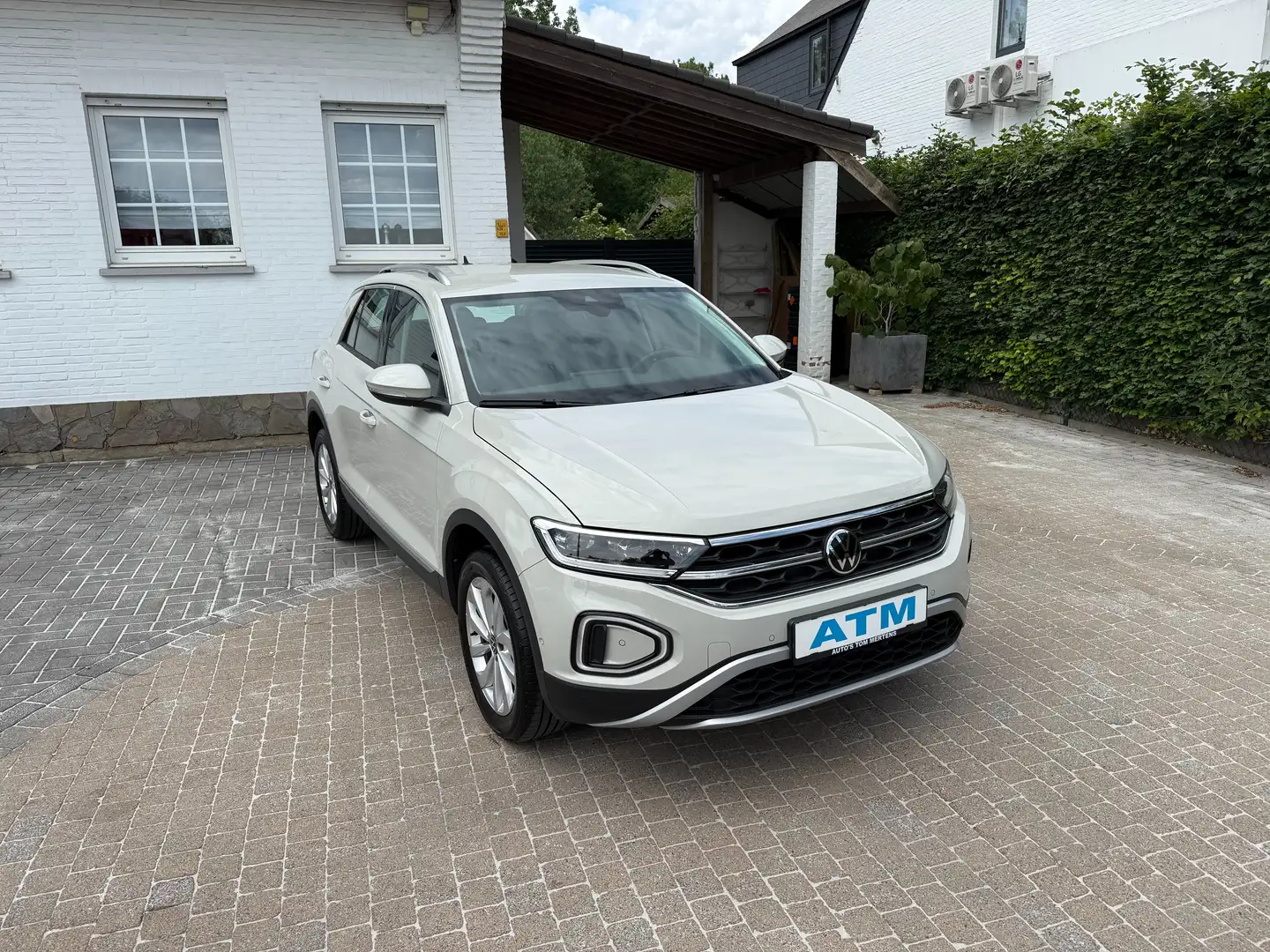 Volkswagen T-Roc 1.5 TSI Style Business DSG/pdc V&A+cam/App cp/Sp. Grau - 1