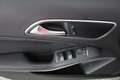 Mercedes-Benz GLA 180 Urban LED Navi Tempomat Sitzheizung PDC Noir - thumbnail 23