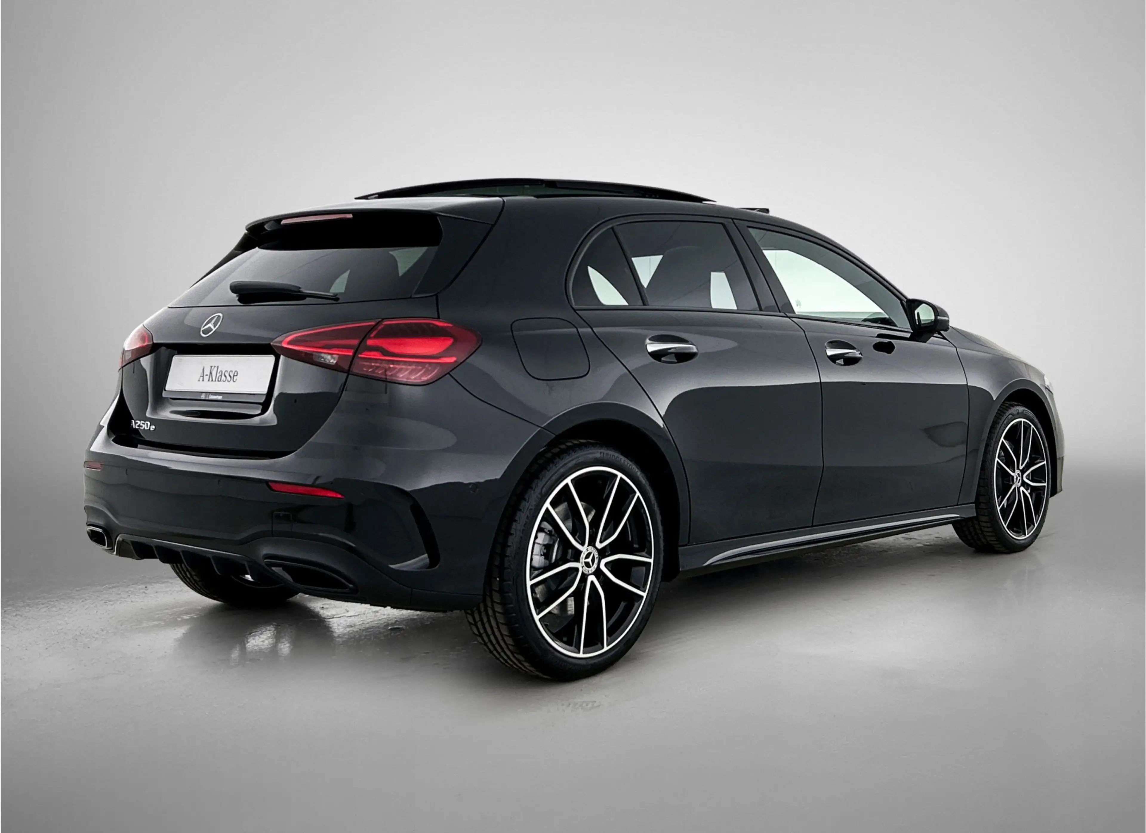 Mercedes-Benz A 250 e Business Solution AMG | AMG Line Plus pakket | N — photo 2