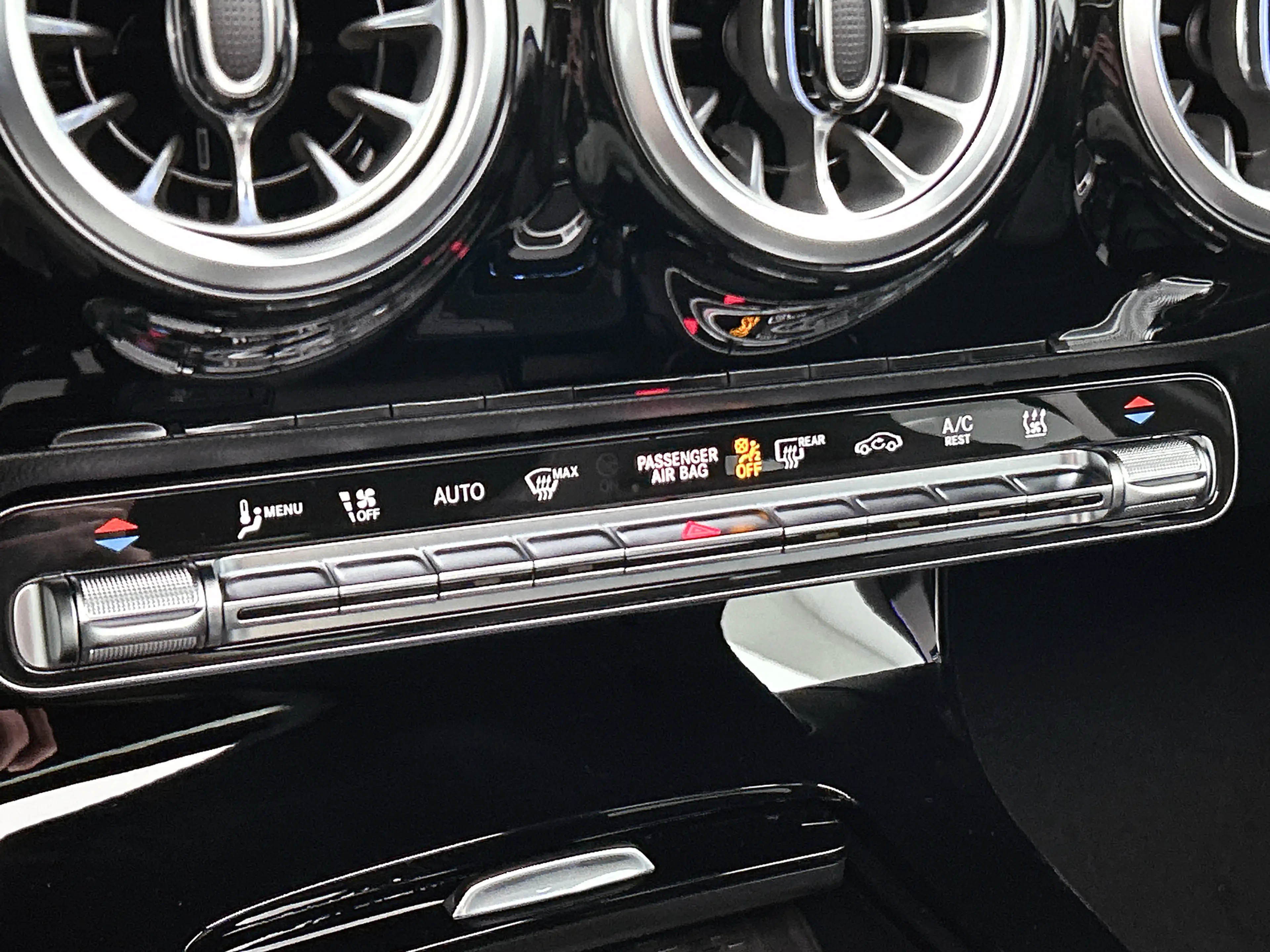 Mercedes-Benz A 250 e Business Solution AMG | AMG Line Plus pakket | N — photo 10